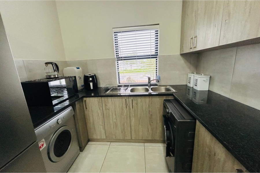 2 Bedroom Property for Sale in Aan de Wijnlanden Western Cape